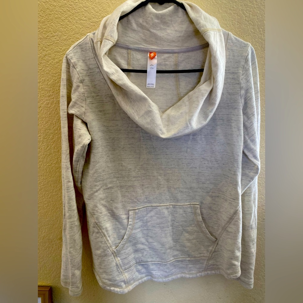 Lucy sport sweater